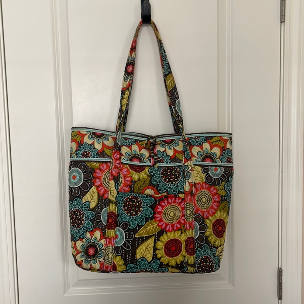 Vera Bradley | Large Vera Tote | Flower Shower 🌼